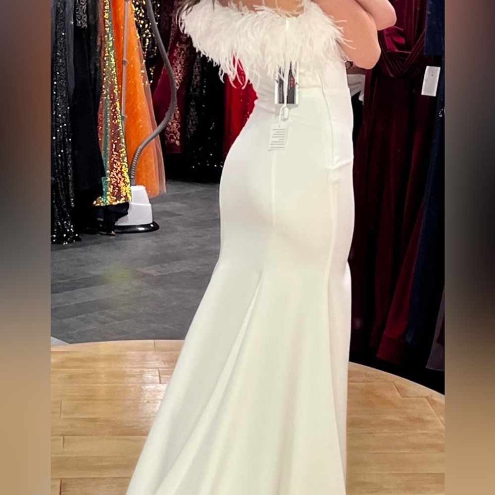 White, feather neckline, COLORS prom dress